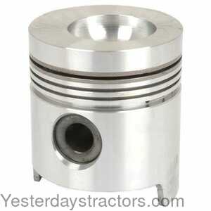 Ford 8200 Piston and Rings - Standard 113909