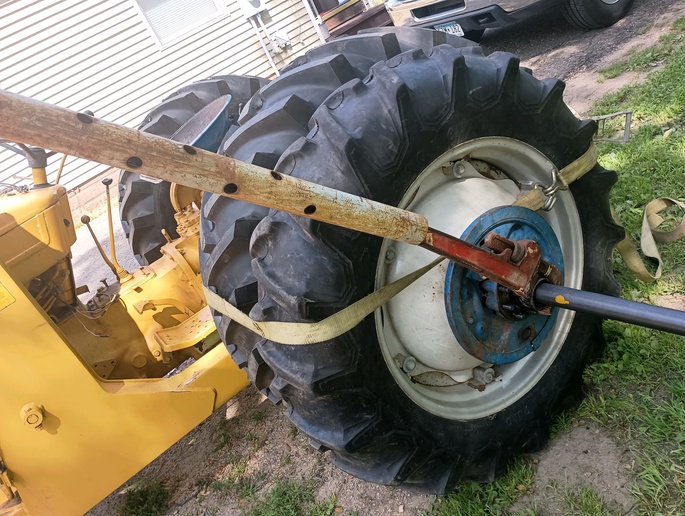 Ford 3000 rear drive shaft movement | Yesterday's Tractors Forums