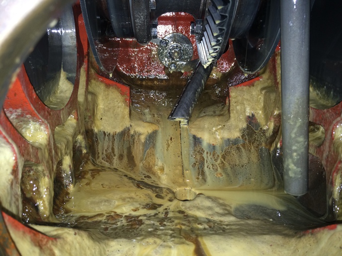 560D hydraulic filter Yesterday's Tractors