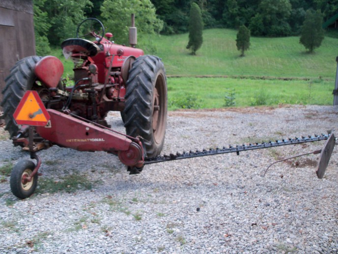 Three point hitch for Farmall 400 Yesterday's Tractors