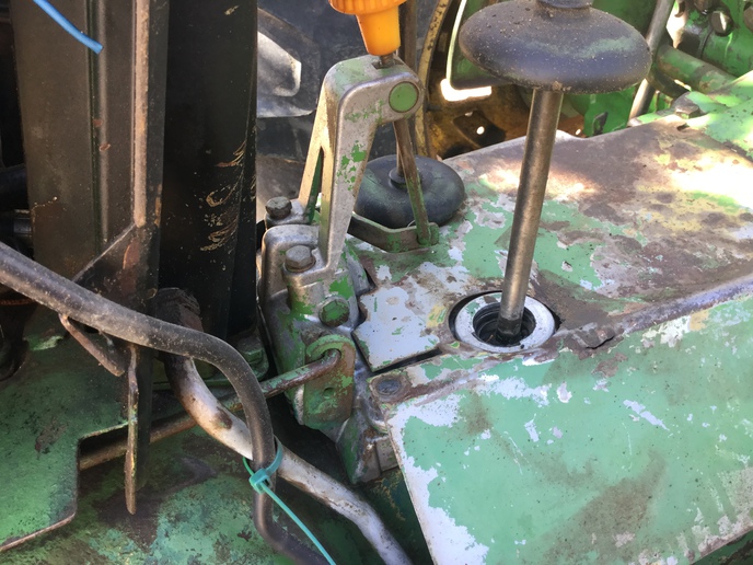 JD 2750 hydraulic failure Yesterday's Tractors