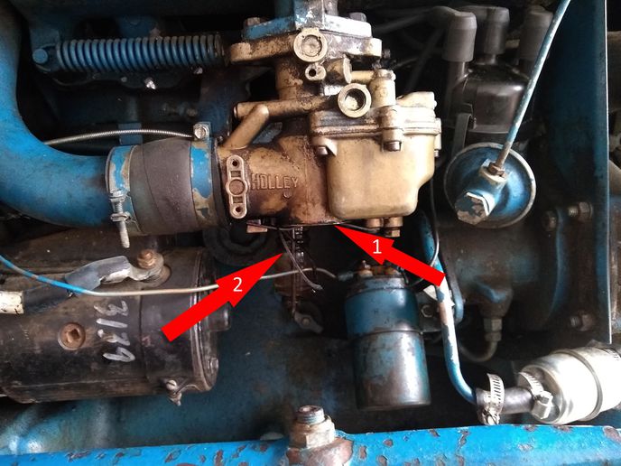 Ford 3000 backfires thru carb, run... Yesterday's Tractors