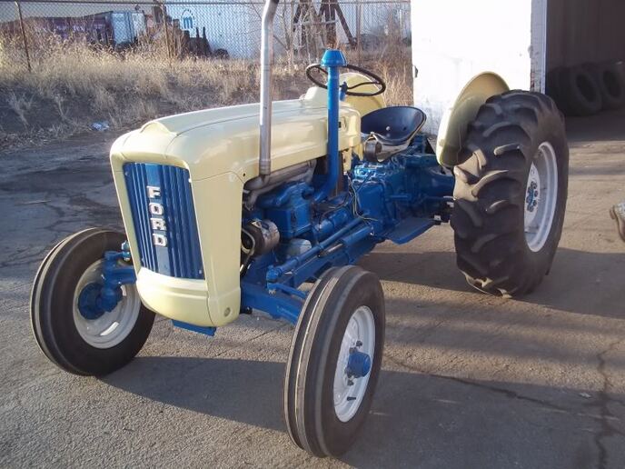 1961 Ford 2030 Industrial Buff Ye... Yesterday's Tractors