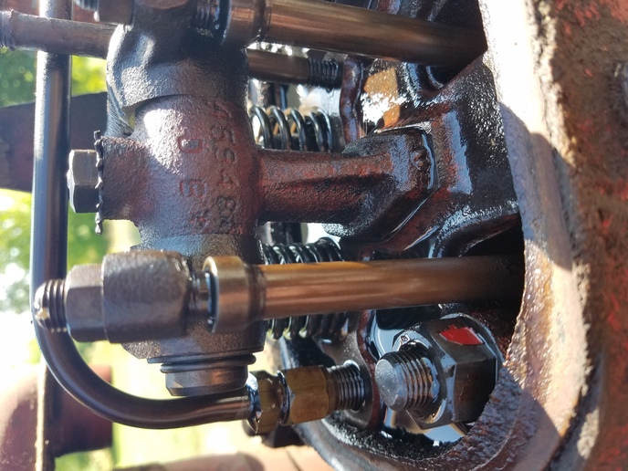 Farmall M valve cover removed Yesterday's Tractors