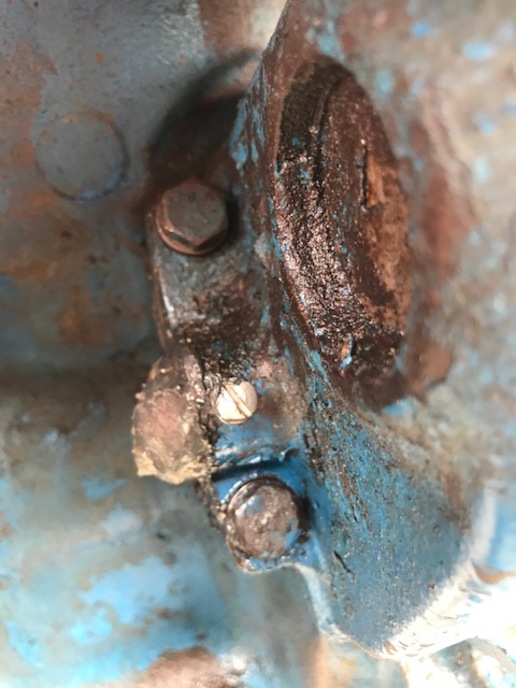 1971 ford 2000 hydraulic pump leaking Yesterday's Tractors Forums