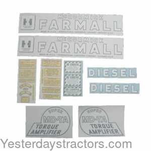 Farmall Super M International Decal Set 100942