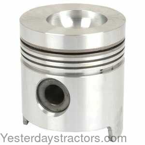 Ford TW5 Piston and Rings - Standard 113909