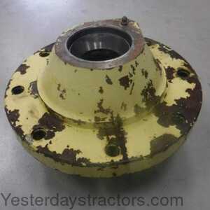 John Deere 6510L Wheel Hub 402240