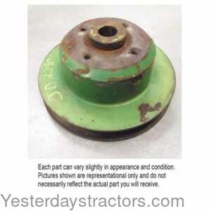 John Deere 2240 Water Pump Pulley 429334