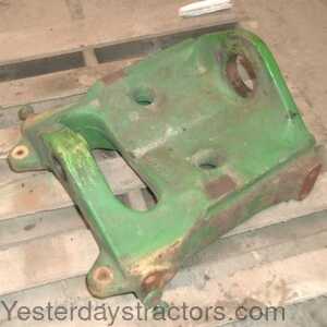 John Deere 7610 Front Axle Support 432984