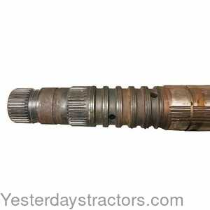 John Deere 8300 Transmission Output Shaft W\Plugs 439340