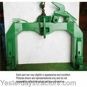 John Deere 8345R Cat III IV Quick Hitch Assembly\W Two center hooks 496858