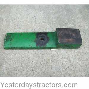 John Deere 8410 Arm Pull Rub Block 498802