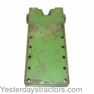 John Deere 4620 Fender Bracket 498883