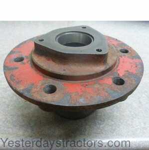 Farmall 686 Wheel Hub 499318